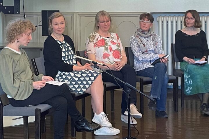 YHYS-politiikkadialogin paneeli. Kuva: Ranja Hautamäki